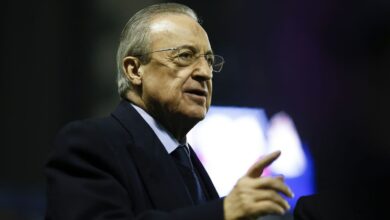 صورة بيريز يصدر فرماناً صارماً للاعبي ريال مدريد لإمتصاص غضب الجماهير